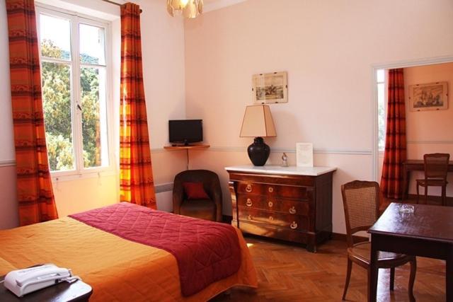 Hotel Les Roches Rouges Piana  Rom bilde